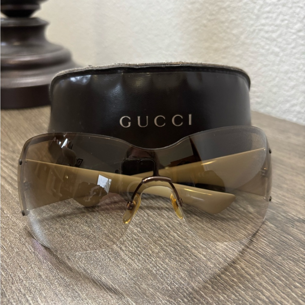 Vintage Gucci Sunglasses Women Wrap-Around Rimless Monogram AUTHENTIC.